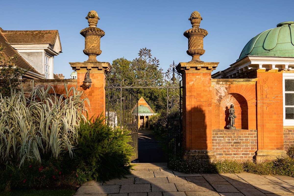 Barnett Hill Hotel