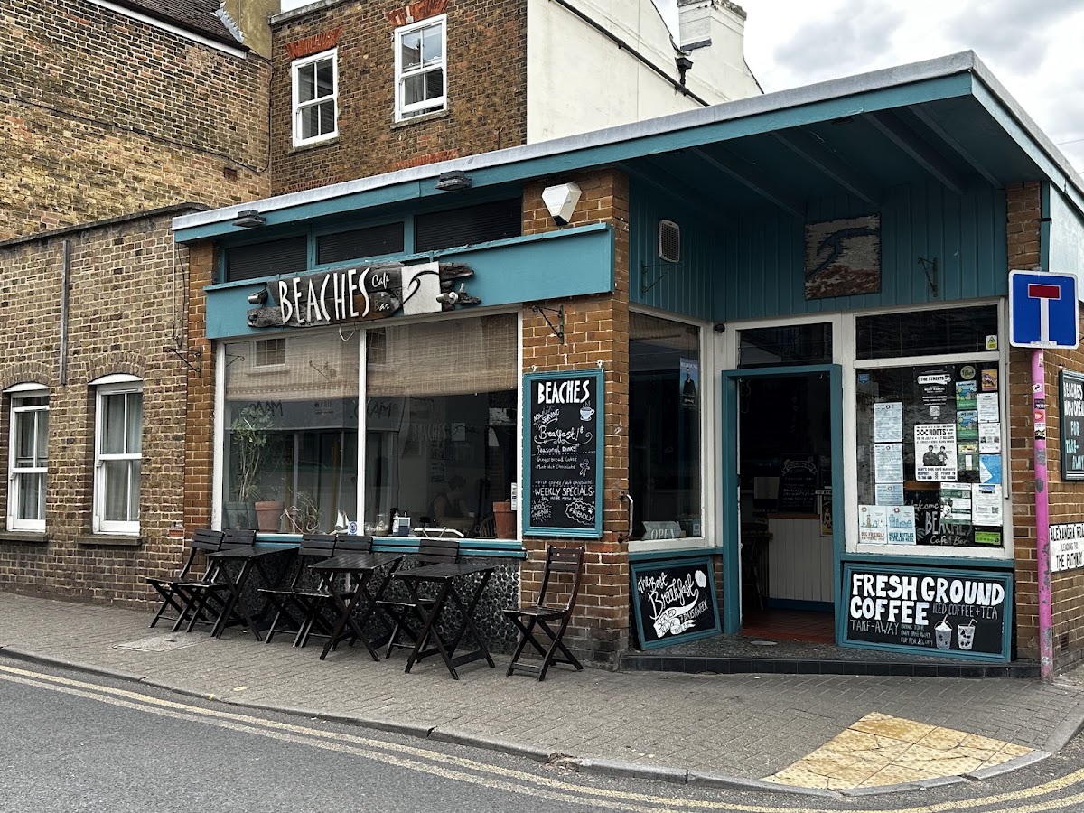 Beaches Cafe