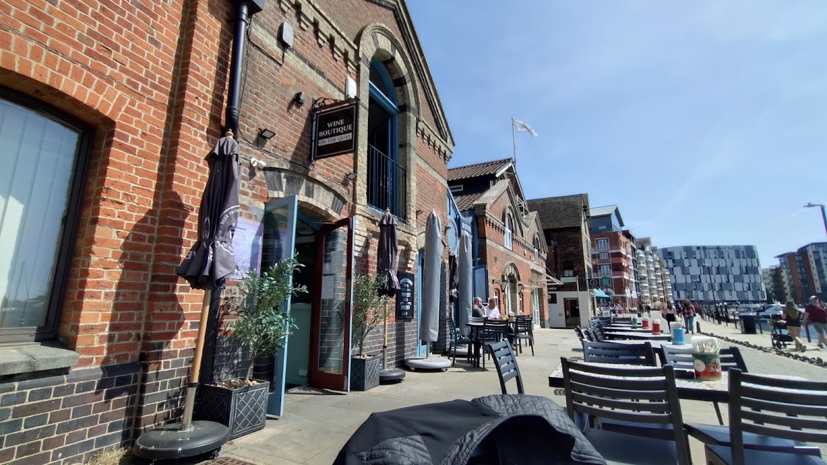 Bistro on the Quay