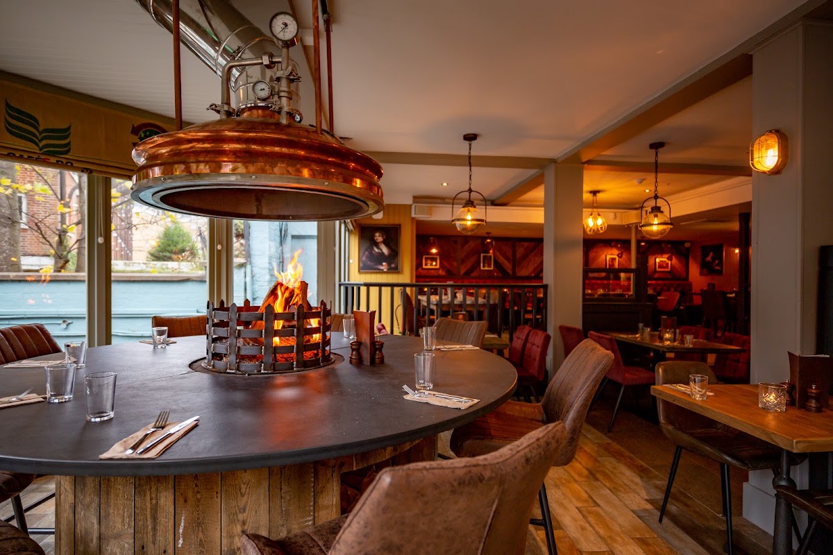 Brewhouse & Kitchen