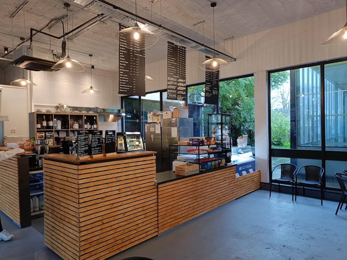 Cafe Bistro