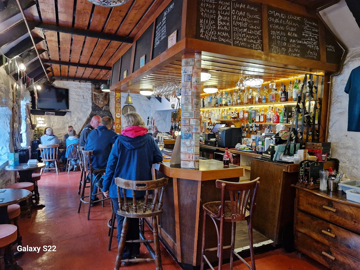 Cross Inn and Old Barn Bar