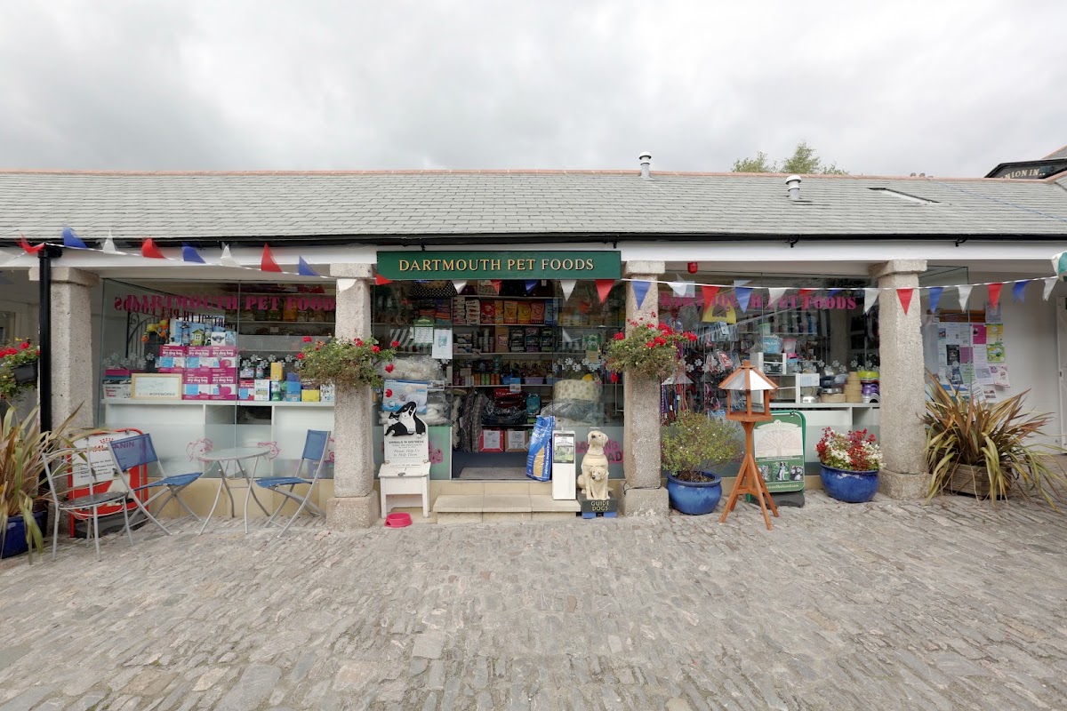 Dartmouth Pet Foods