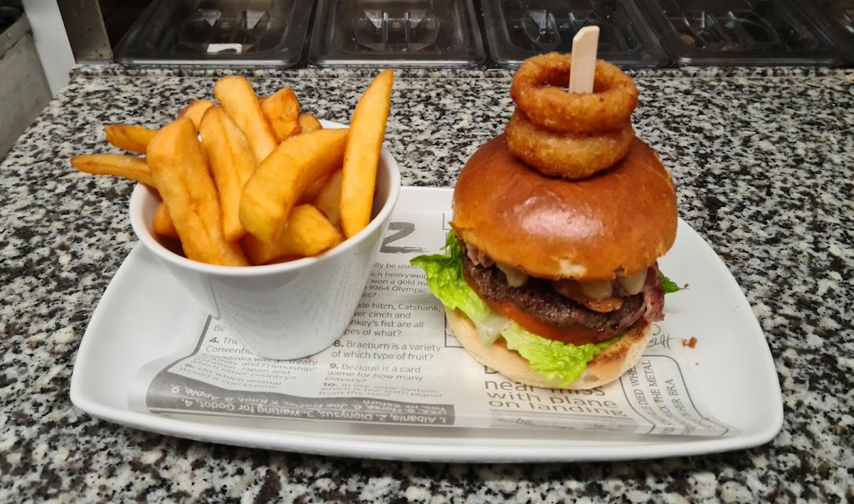 Devon Arms