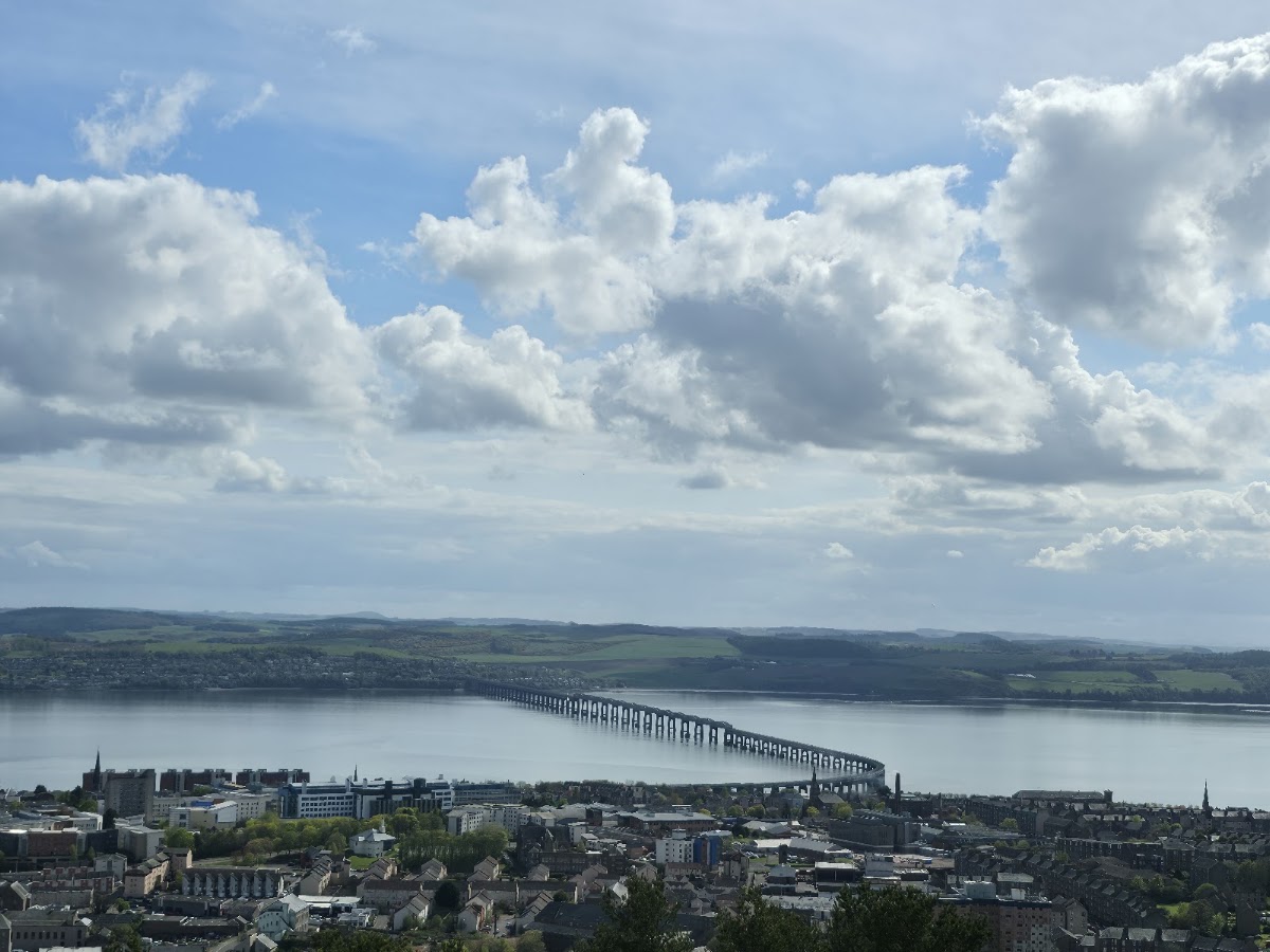 Dundee Law