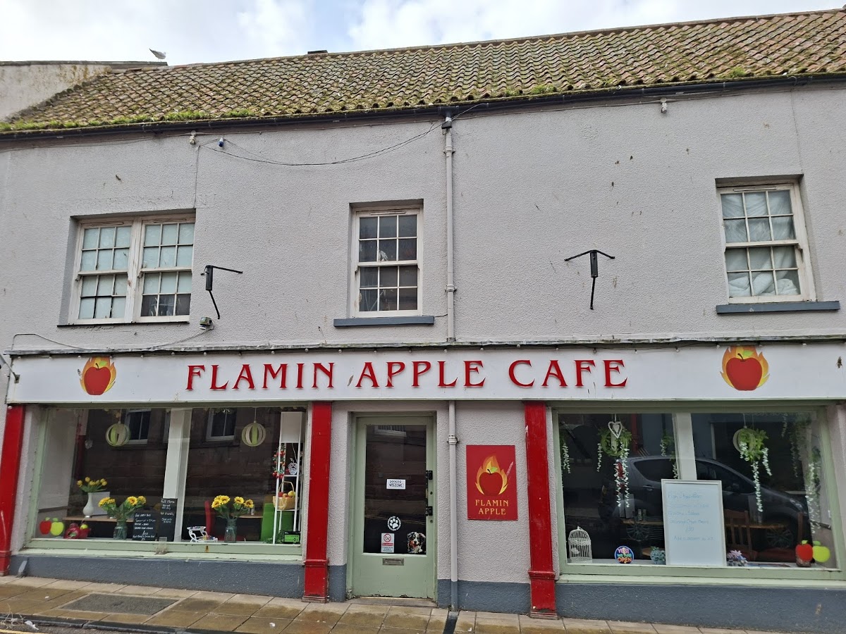 Flamin Apple Cafe