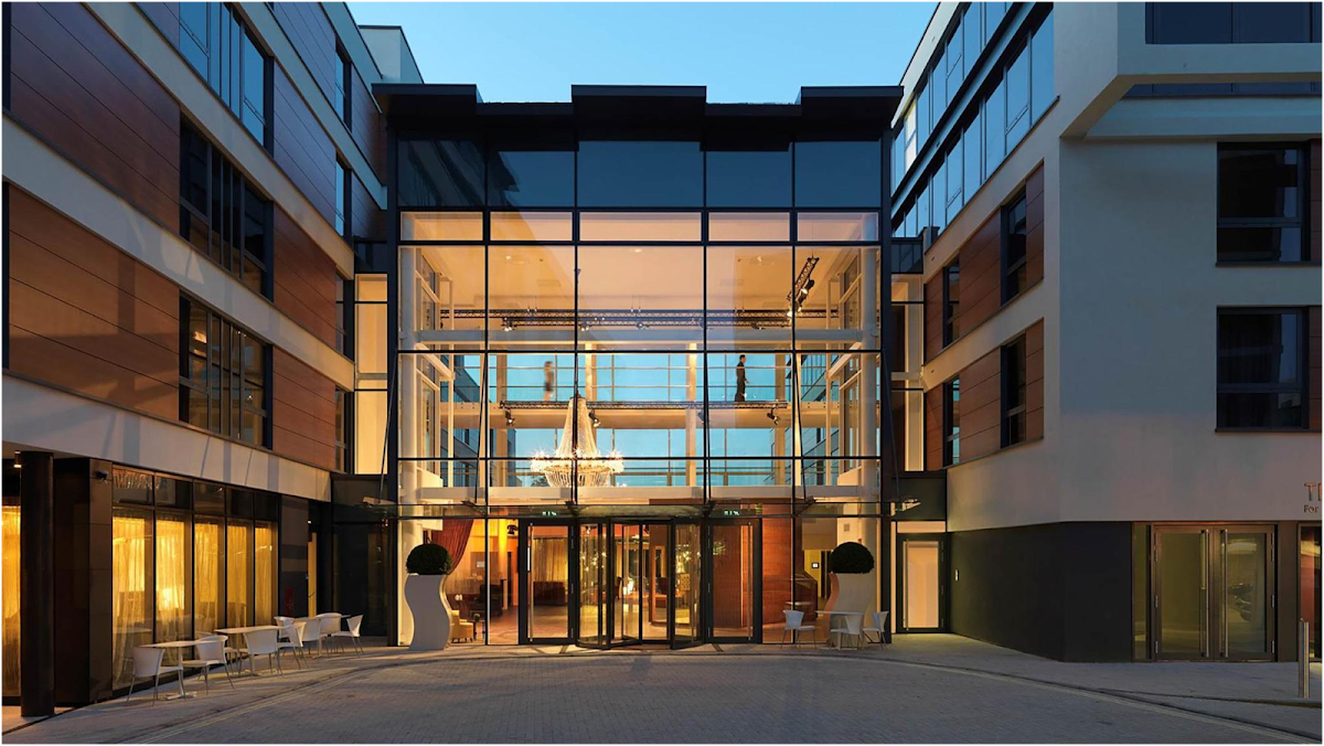 Guildford Harbour Hotel