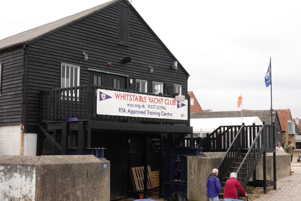 Keith's Cafe (Whitstable Yacht Club)