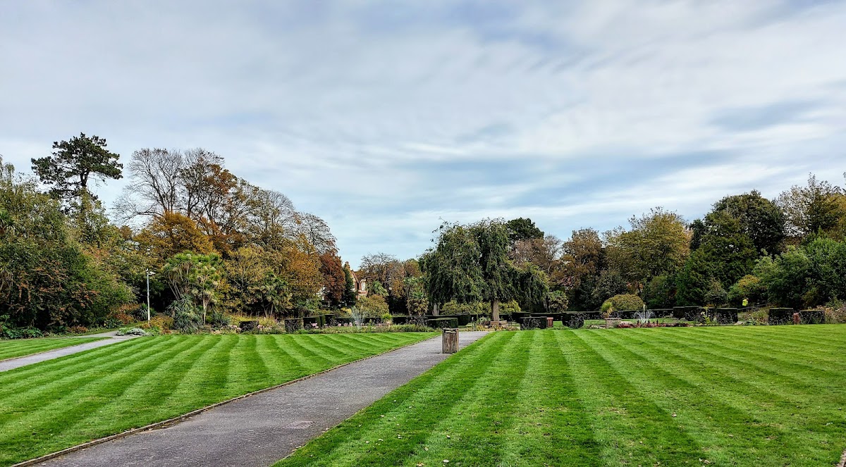 Kingsnorth Gardens