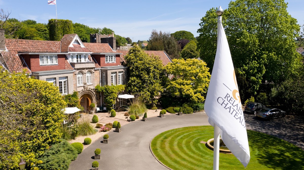 Longueville Manor