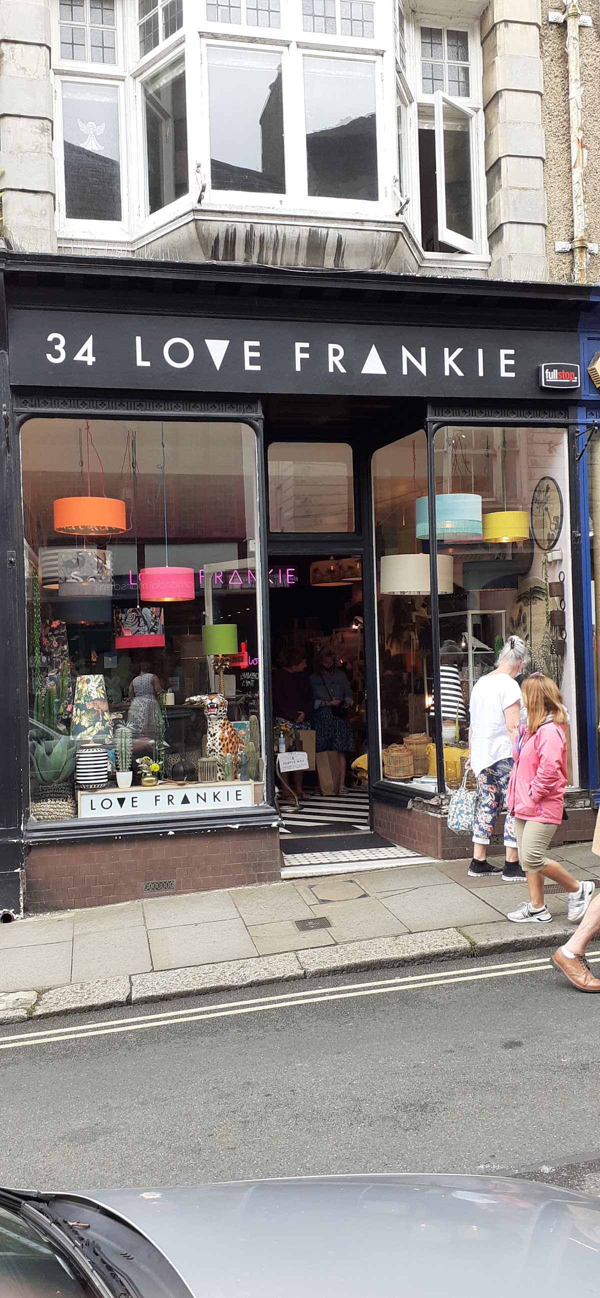 Love Frankie