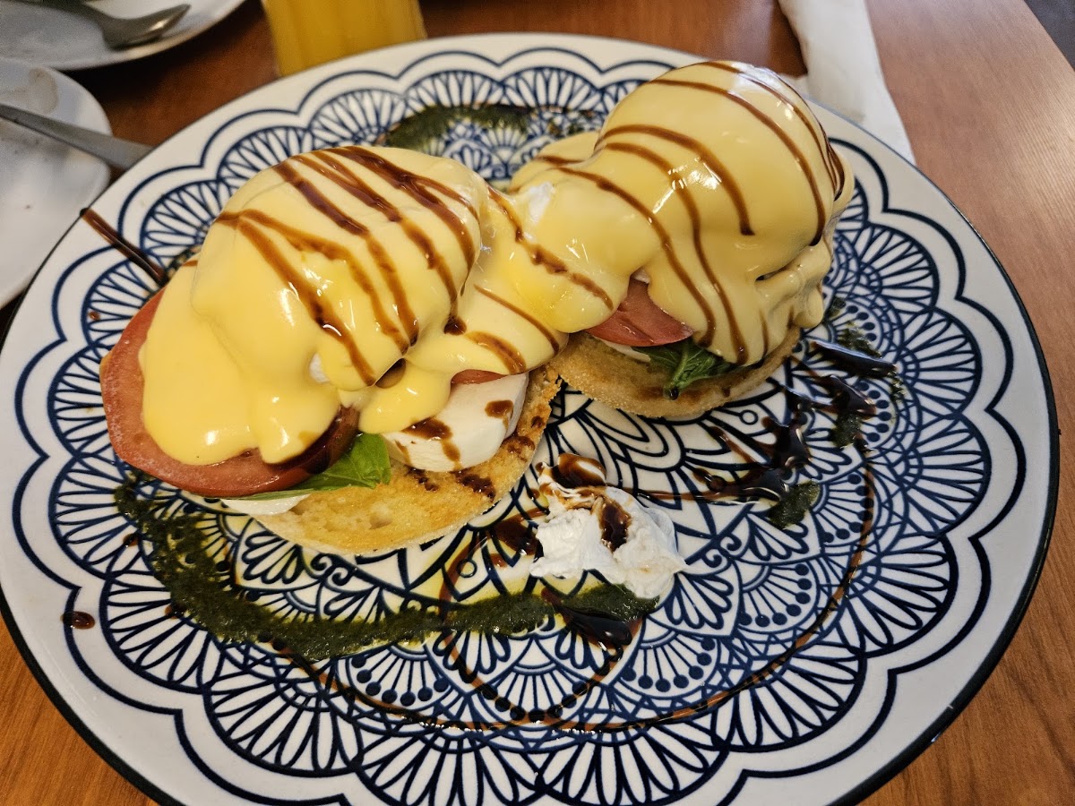 Lucy's Cafe