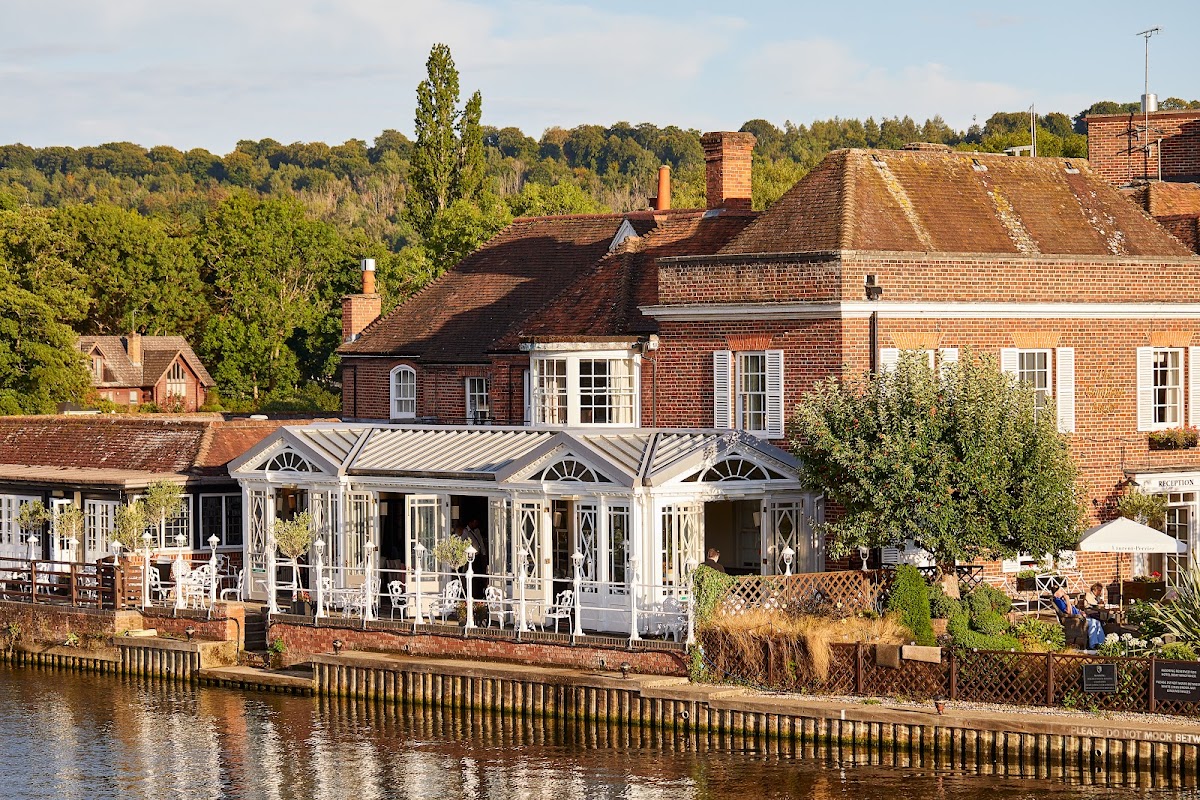 Macdonald Compleat Angler