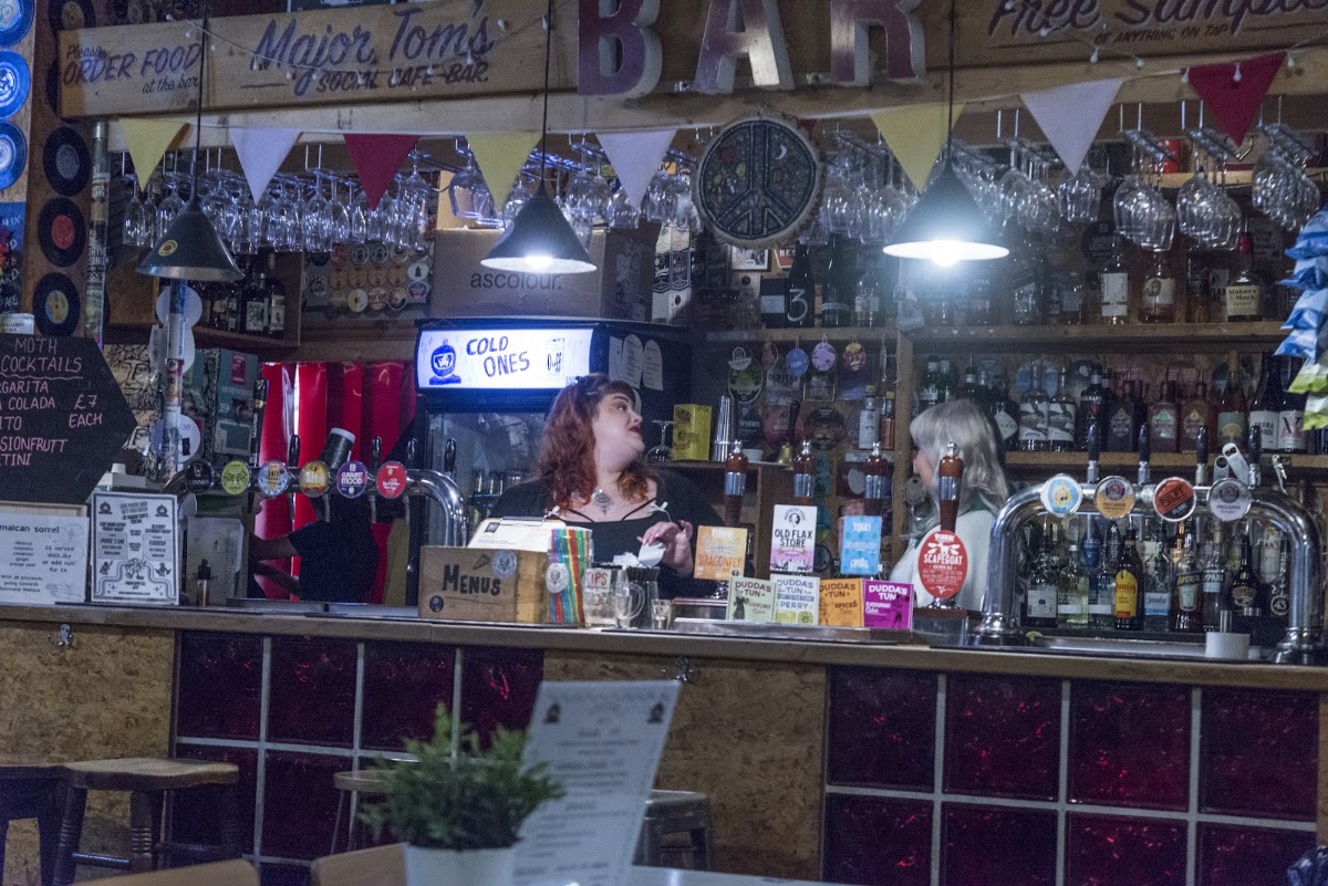 Major Tom's Social