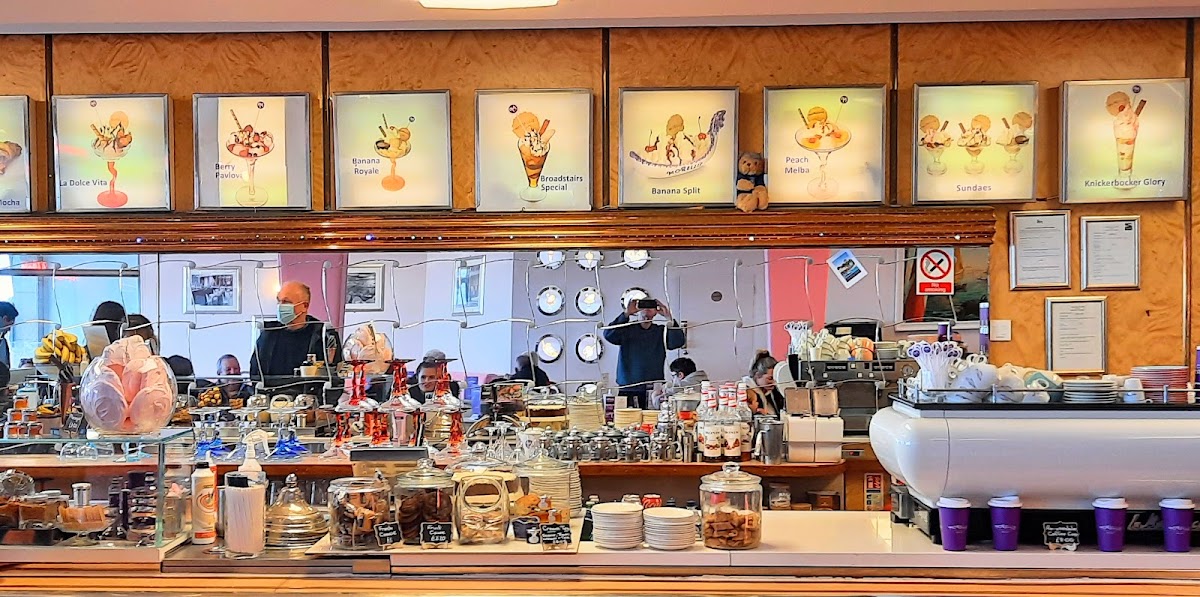 Morelli's Ice Cream Parlour
