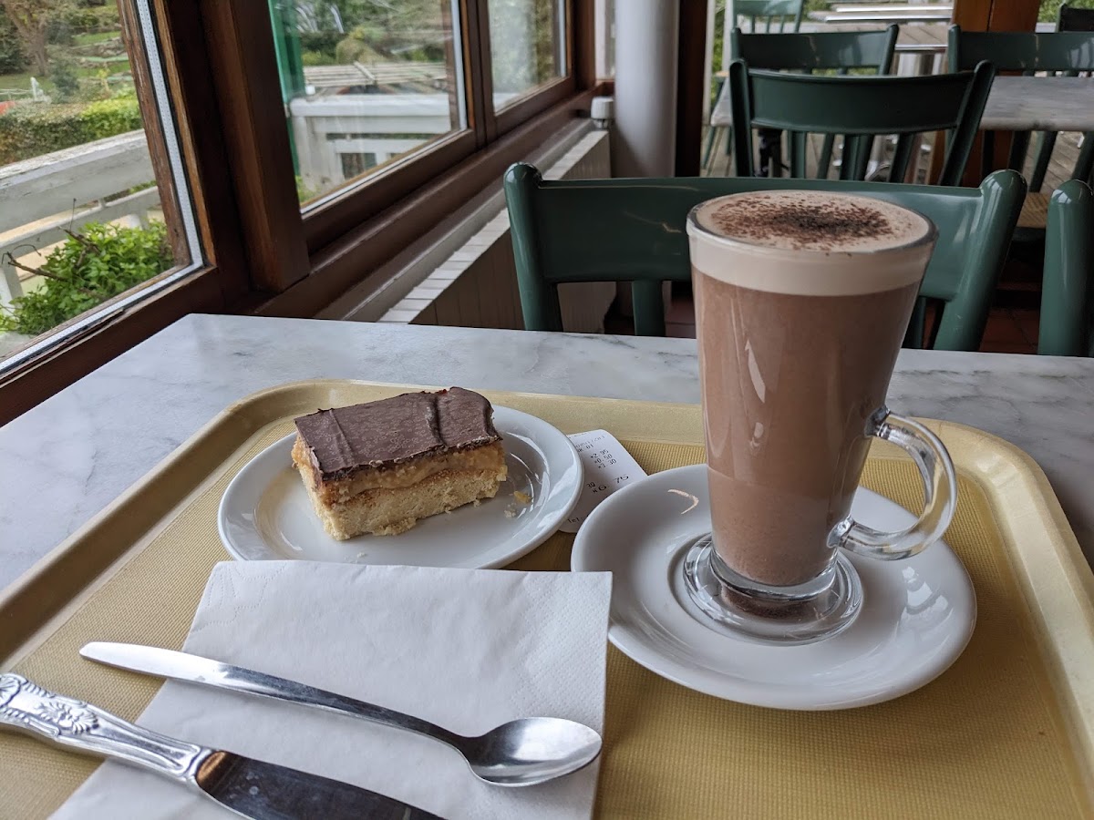 Pavilion Cafe
