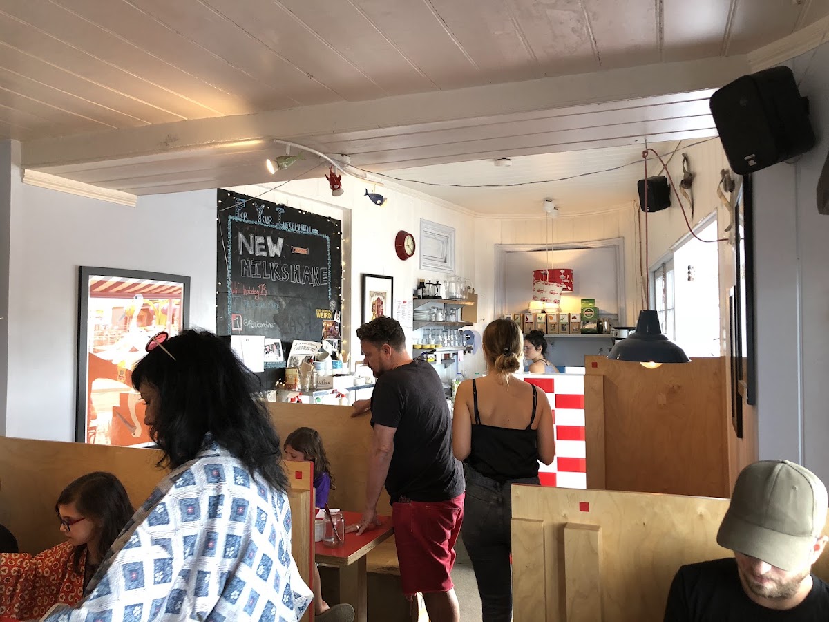 Pelican Diner