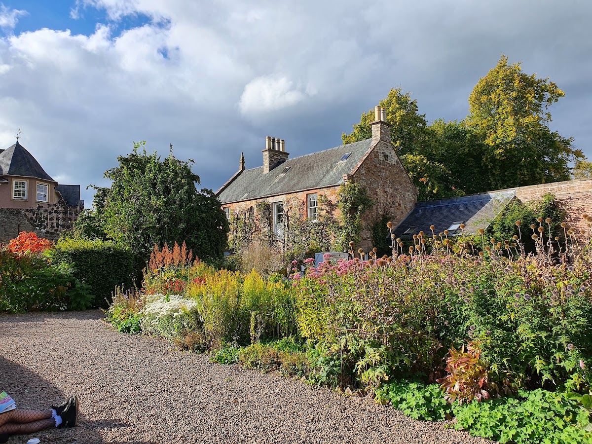Priorwood Garden