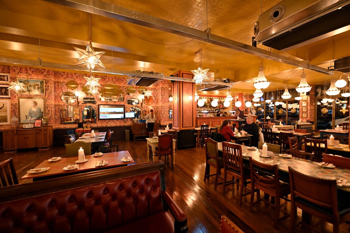 Romano Lounge