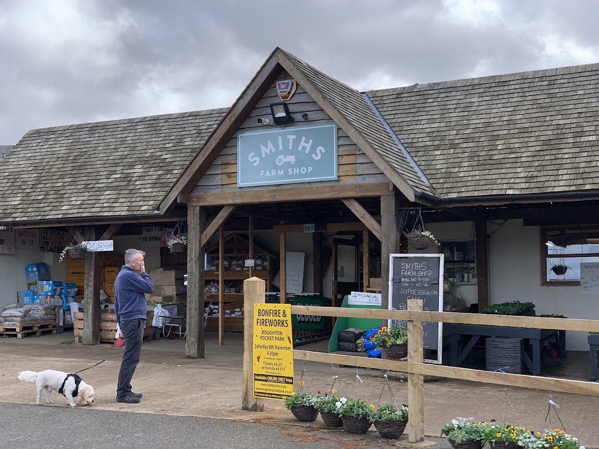 Smiths Farm Shop