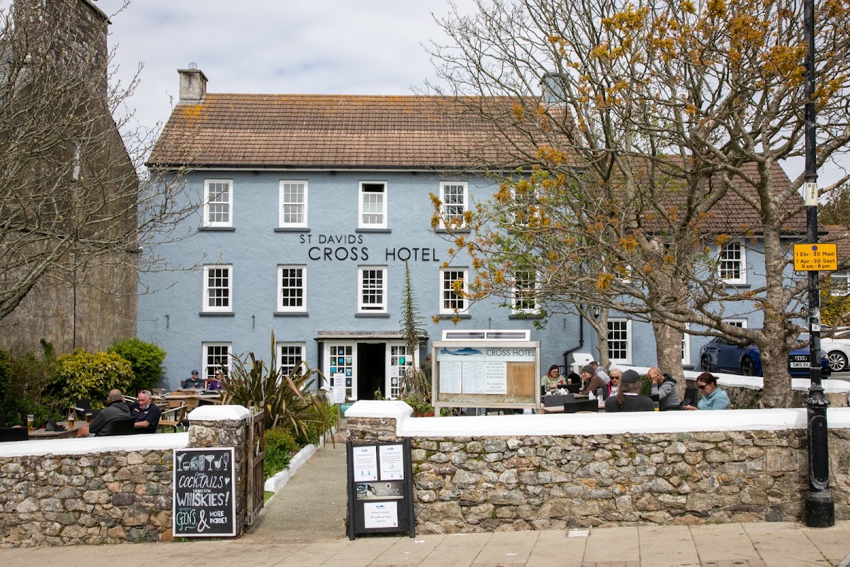 St Davids Cross Hotel