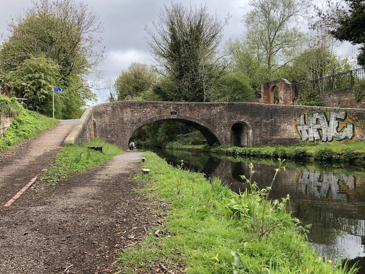 Staffordshire and Worcestershire Canal towpath at Kinver