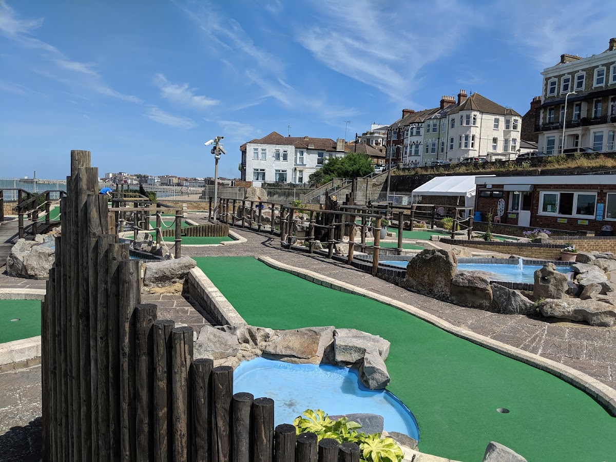 Strokes Adventure Golf