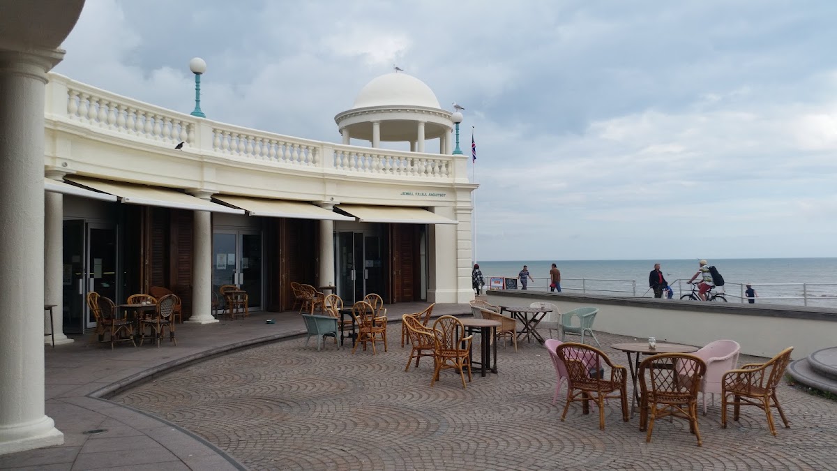 Tea Beside the Sea