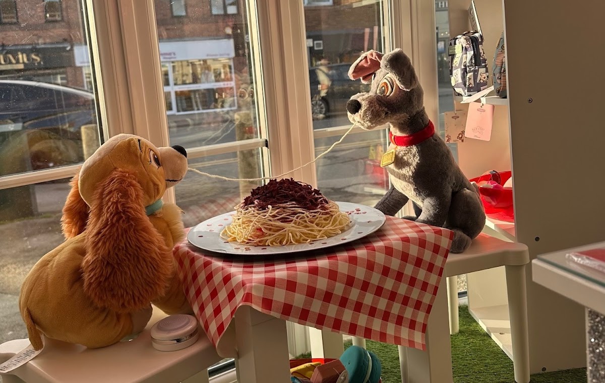 That Doggy in the Window