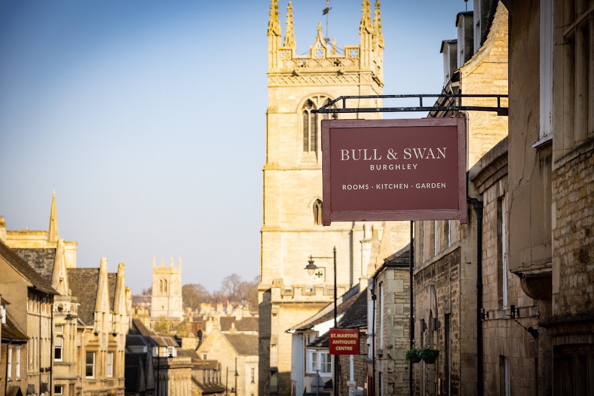 The Bull & Swan