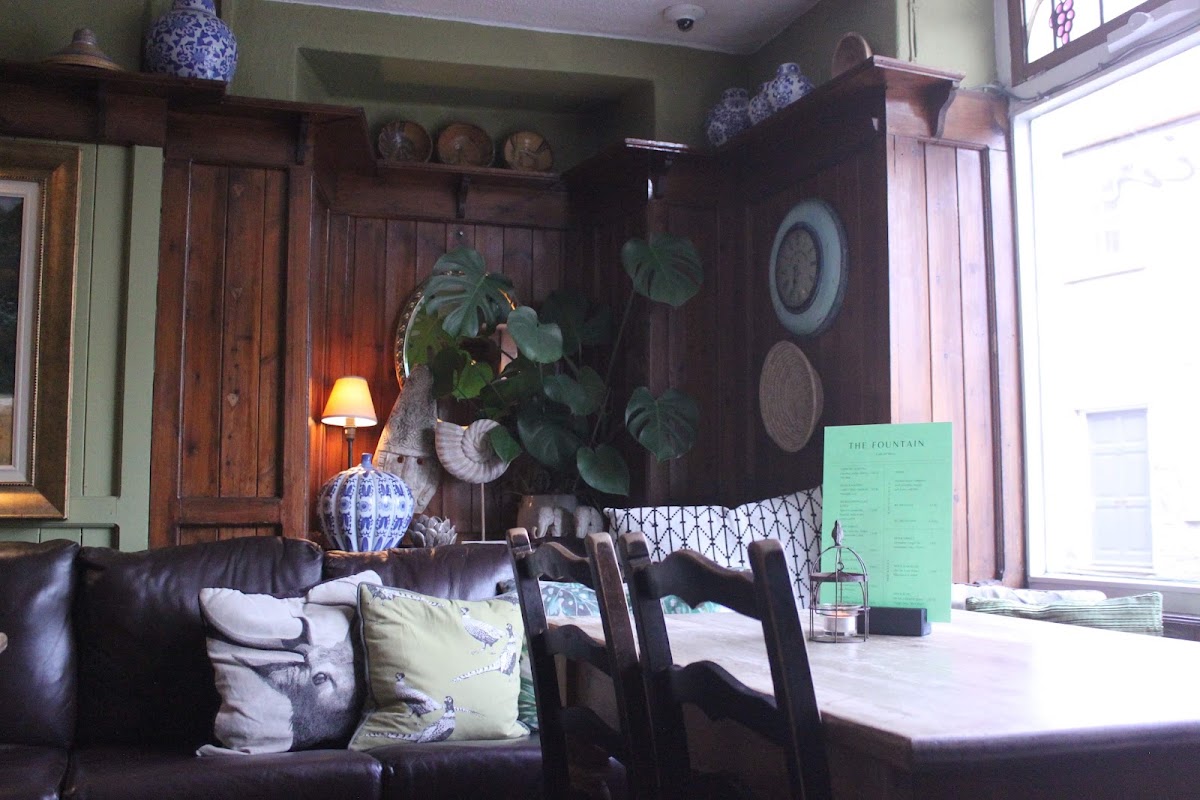 The Fountain Inn