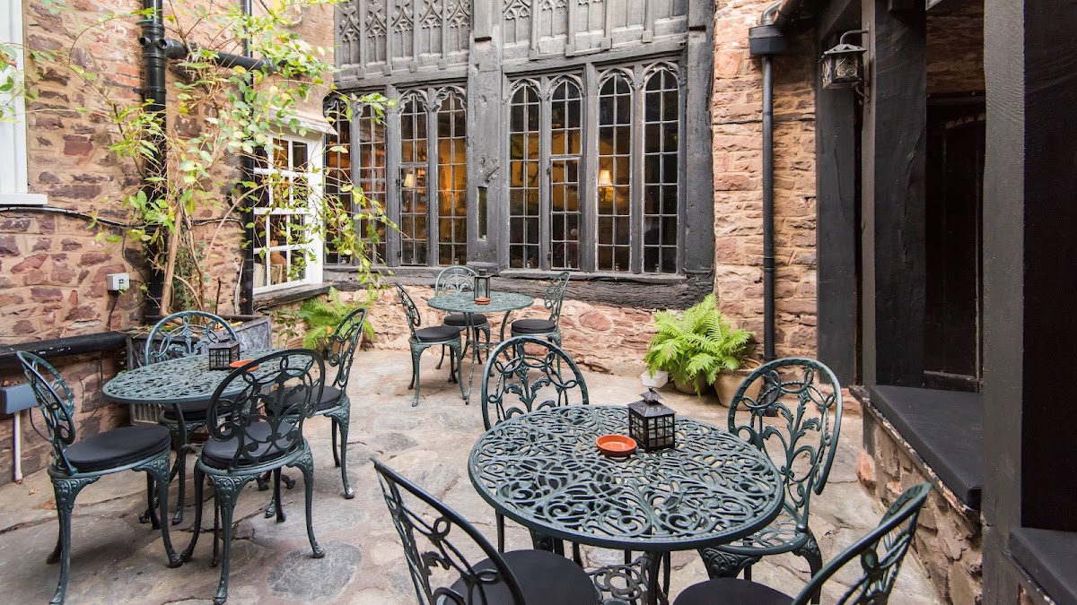The Luttrell Arms