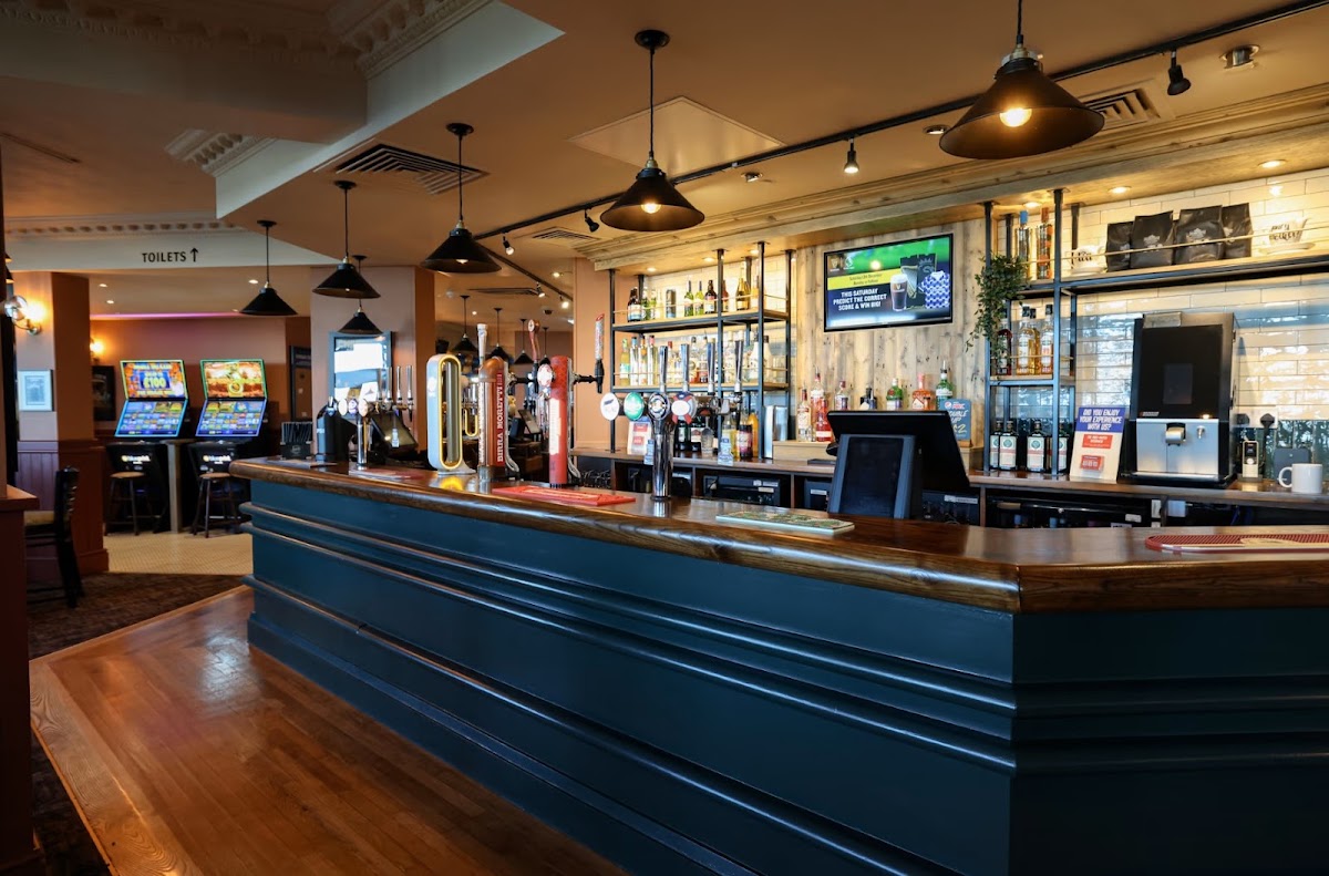 The New Crown Hotel