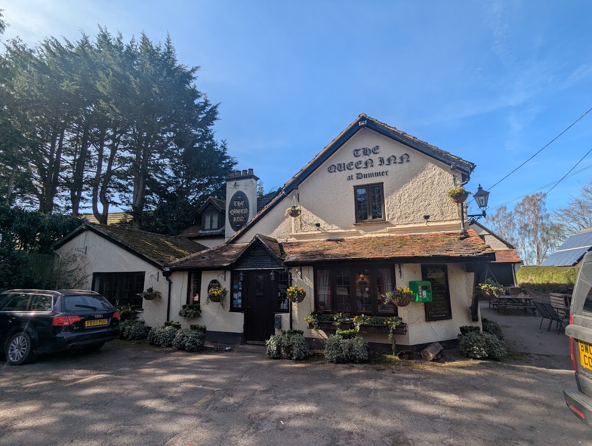 The Queen Inn