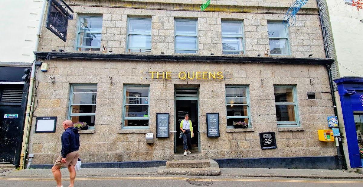The Queens Hotel