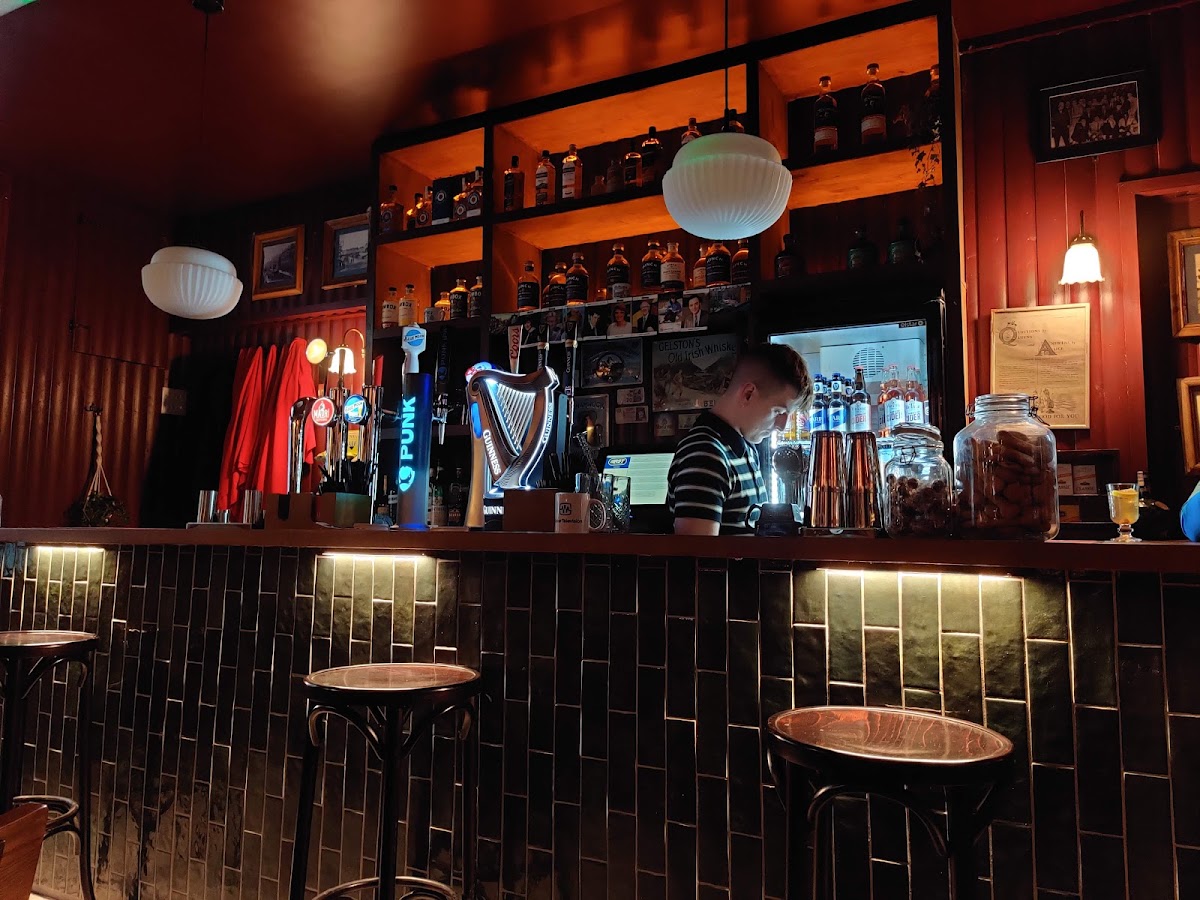The Reporter Bar