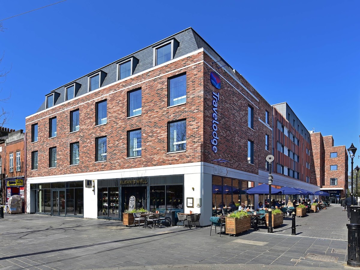 Travelodge St Albans City Centre
