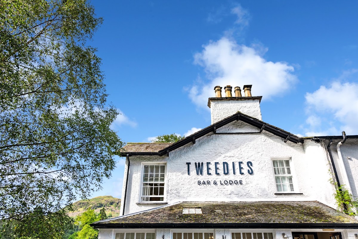 Tweedies Bar & Lodge