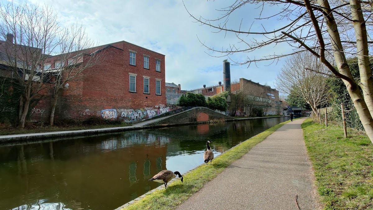Worcester and Birmingham Canal Walk
